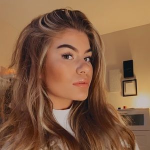 Meet your Posher, Evelyn